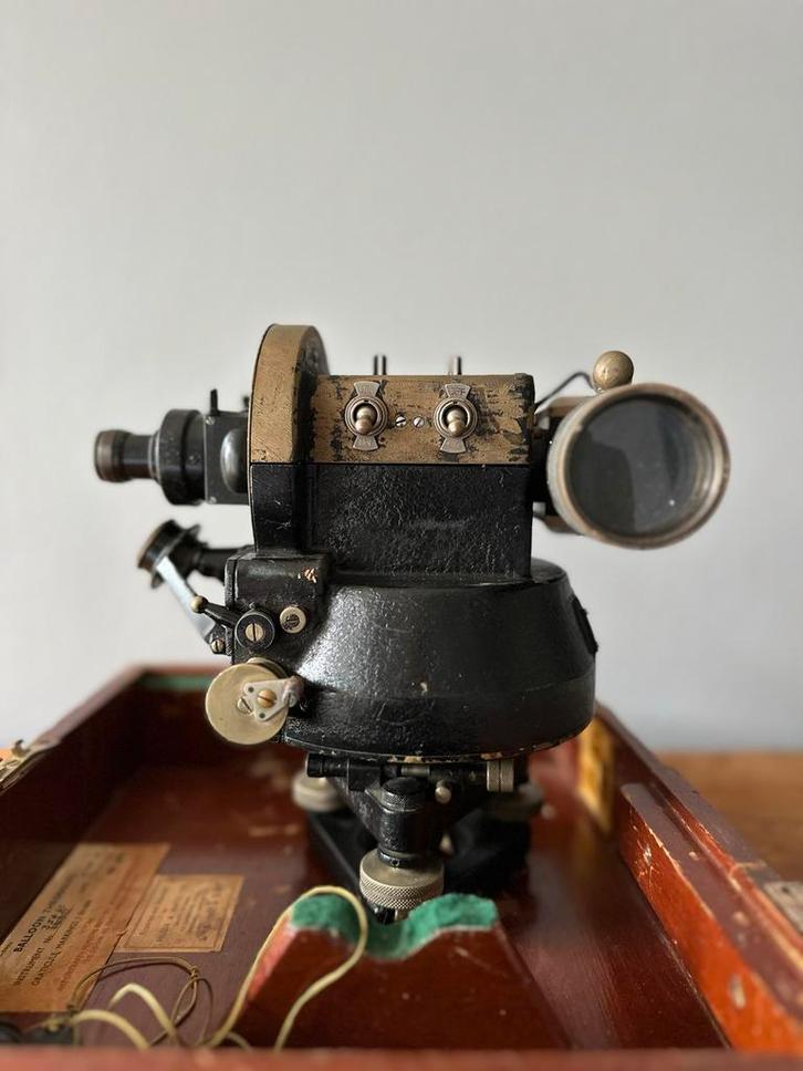 Antieke Theodoliet Landmeter Instrument, ca. 1930, Antiek en Kunst, Antiek | Gereedschap en Instrumenten, Ophalen of Verzenden