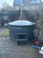 Houtgestookte hottub met jets & bubbels + eikenhout, Ophalen of Verzenden, Gebruikt, Trap, Vast