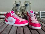 Nike Air Jordan roze maat 35 in goede staat, Kinderen en Baby's, Gebruikt, Meisje, Sportschoenen, Ophalen of Verzenden