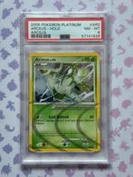 Pokémon Platinum Arceus 2009 Arceus Holo AR2 PSA 8 NM-MT, Hobby en Vrije tijd, Verzamelkaartspellen | Pokémon, Ophalen of Verzenden