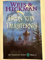 Weis & Hickman - Bron van duisternis/ De verheven steen 1, Ophalen of Verzenden, Zo goed als nieuw, M. Weis; T. Hickman