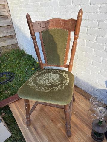 Vintage stoel met groene bekleding 2x beschikbaar voor biedingen