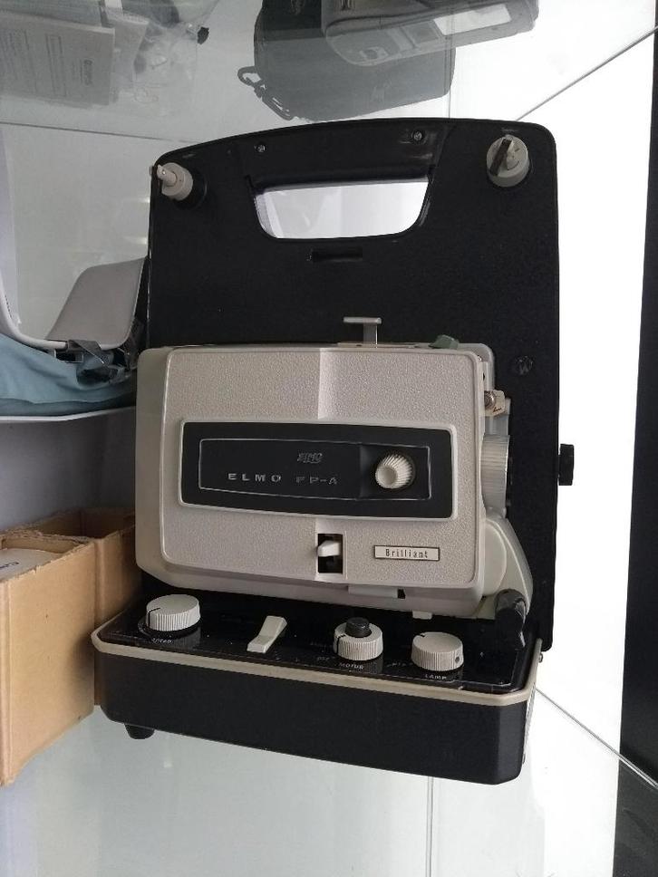 Filmprojector 8mm Elmo 2SwitchOnline, Verzamelen, Fotografica en Filmapparatuur, Projector, 1960 tot 1980, Ophalen