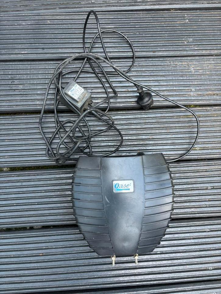 Oase AquaOxy 1000 Vijverbeluchter, Tuin en Terras, Vijver-toebehoren, Zo goed als nieuw, Vijverpomp, Ophalen of Verzenden