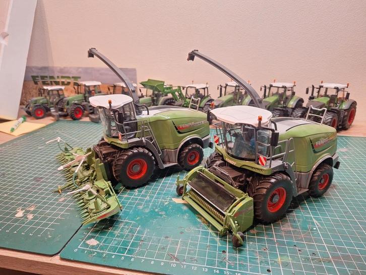 2x Fendt katana 65, Hobby en Vrije tijd, Modelauto's | 1:32, Zo goed als nieuw, Tractor of Landbouw, Overige merken, Ophalen of Verzenden