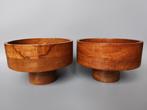 2 retro vintage olijfhouten schalen op voet, Verzenden, Huis en Inrichting