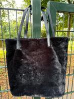 Zwarte handtas/shopper, Sieraden, Tassen en Uiterlijk, Tassen | Damestassen, Ophalen of Verzenden, Zo goed als nieuw, Zwart, Handtas