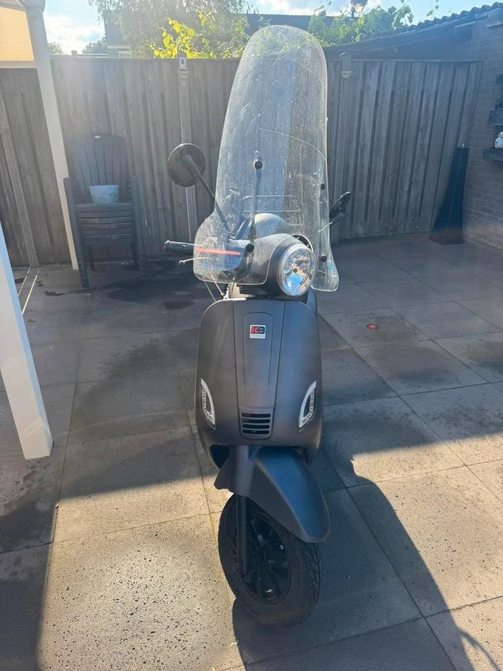 Killerbee vlx, Fietsen en Brommers, Snorfietsen en Snorscooters, Zo goed als nieuw, Overige merken, Benzine, Ophalen