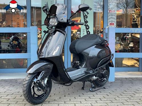 Nieuwe Custom Vespa Sprint Graphite Grey 45km Akrapovic 0 K, Fietsen en Brommers, Scooters | Vespa, Nieuw, Overige modellen, Maximaal 45 km/u