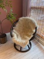 Vintage flokatie kleedje wol vacht dekentje, Estee styling, Esteestyling, Zo goed als nieuw, Stiens