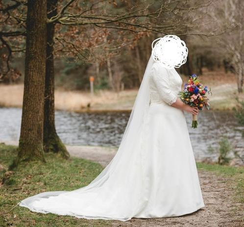 Ivoorkleurige trouwjurk maat 48-50, Kleding | Dames, Trouwkleding en Trouwaccessoires, Gedragen, Trouwjurk, Wit, Ophalen of Verzenden