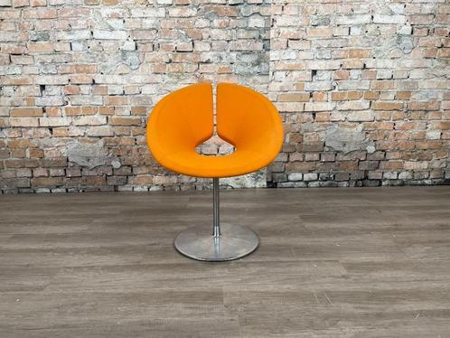 Artifort Little Apollo bij TheReSales, Huis en Inrichting, Fauteuils, Zo goed als nieuw, Metaal, Stof, 50 tot 75 cm, Minder dan 75 cm