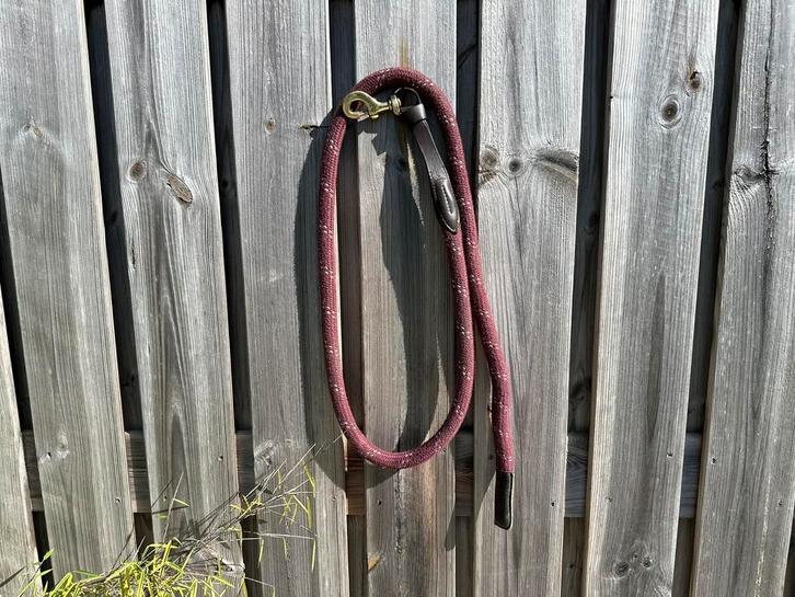 LeMieux Lasso Halstertouw Leadrope Burgundy IZGST, Dieren en Toebehoren, Paarden en Pony's | Hoofdstellen en Tuigage, Zo goed als nieuw