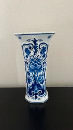 Delfs blauwe porceleyne fles, Ophalen