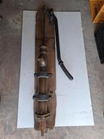 Antieke waterpomp, Ophalen, Nieuw