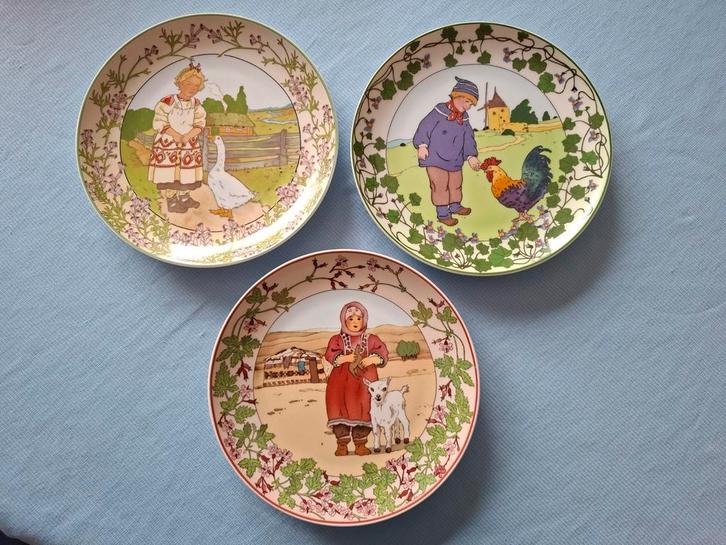 UNICEF Villeroy & Boch wandbordjes "Our Children" - 1, 4, 5, Antiek en Kunst, Antiek | Wandborden en Tegels, Ophalen of Verzenden