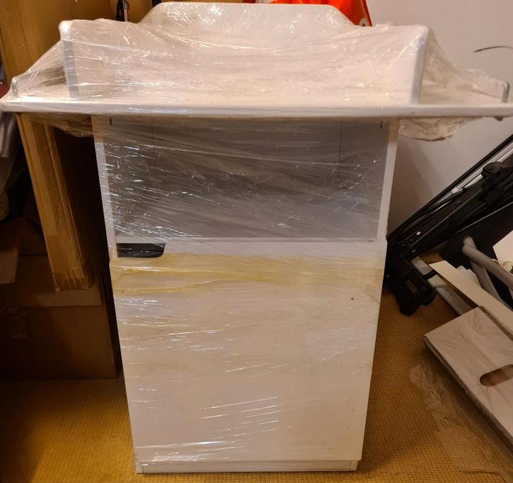 Zo Goed Als Nieuwe Verschoontafel met Kast, Kinderen en Baby's, Kinderkamer | Commodes en Kasten, Zo goed als nieuw, Commode, 90 tot 105 cm