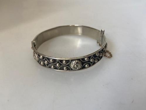 Zeeuwse oude zilveren amband, Sieraden, Tassen en Uiterlijk, Antieke sieraden, Broche, Zilver, Ophalen of Verzenden