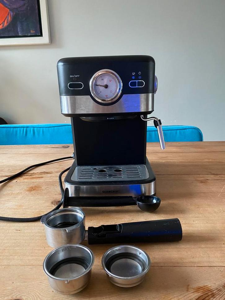 Espressomachine Silvercrest, Witgoed en Apparatuur, Koffiezetapparaten, Gebruikt, Espresso apparaat, Stoompijpje, Ophalen of Verzenden