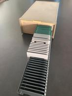 100 diaraampjes in kunststof koffer, Audio, Tv en Foto, Ophalen of Verzenden, Gebruikt