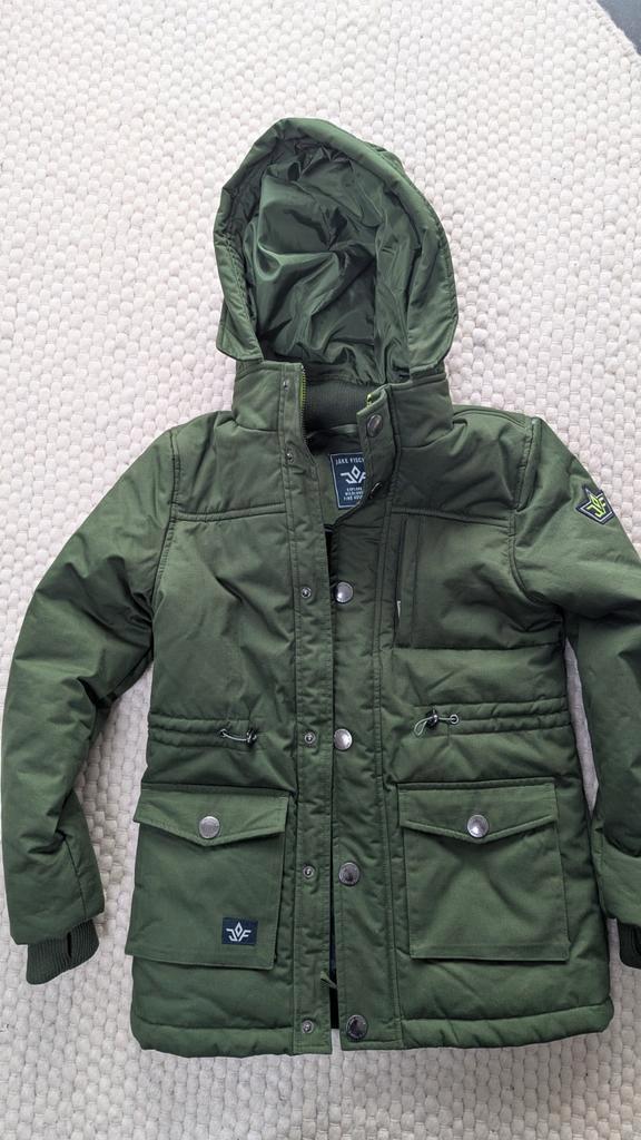Nieuw Winterjas Jake Fischer meisje 140, Kinderen en Baby's, Kinderkleding | Maat 140, Nieuw, Meisje, Jas, Ophalen