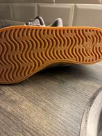 Adidas heren sneakers maat 44. Gekocht bij Ziengs., Ophalen of Verzenden, Zo goed als nieuw