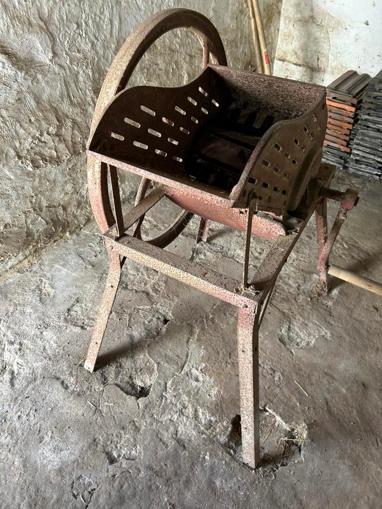 Bieten/aardappelen molen, Antiek en Kunst, Antiek | Gereedschap en Instrumenten, Ophalen