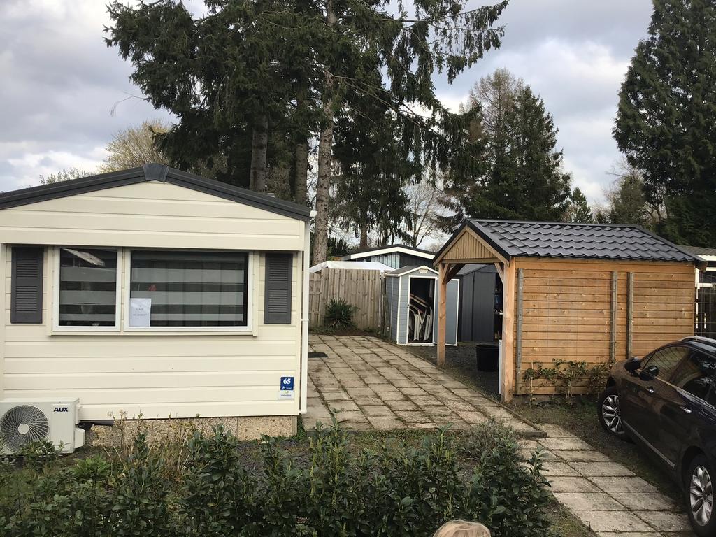 Mooi chalet met ruime tuin op de Veluwe. Eigen grond., Caravans en Kamperen, Stacaravans, Tot en met 4