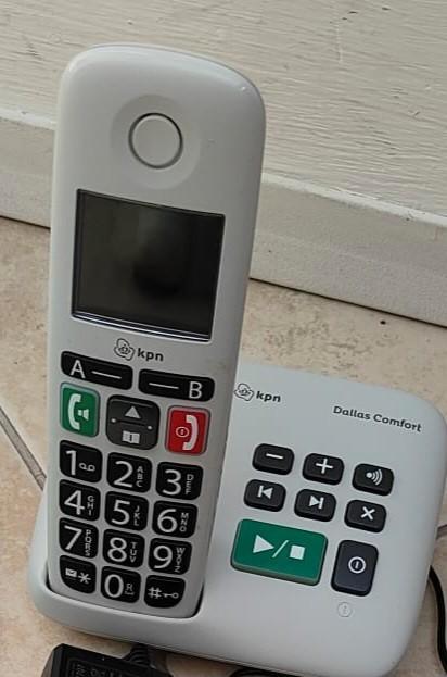 Draadloze telefoon senioren - KPN Dallas Comfort, Telecommunicatie, Vaste telefoons | Handsets en Draadloos, Zo goed als nieuw