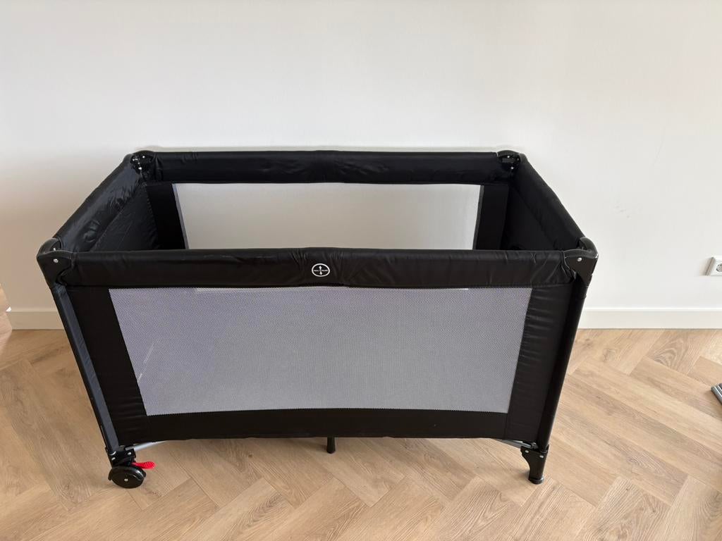 MamaLoes Ding Deluxe campingbedje, Kinderen en Baby's, Babywiegjes en Ledikanten, Ophalen, Zo goed als nieuw, Reisbedje