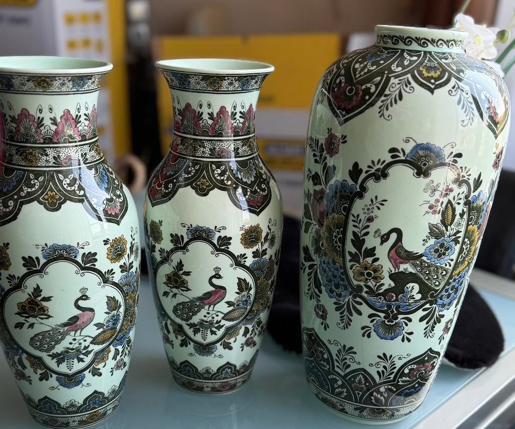 Villeroy & Boch Mettlach porseleinen vaas bekende 'Paon', Antiek en Kunst, Ophalen