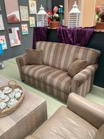 Comfortabele Senioren Bank met Streep Design, Gebruikt, W, Tweepersoons, 75 tot 100 cm