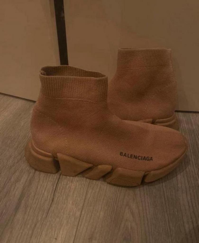 Balenciaga Speed Trainer Beige Maat 40, Kleding | Dames, Schoenen, Ophalen of Verzenden, Gedragen, Beige, Sneakers of Gympen