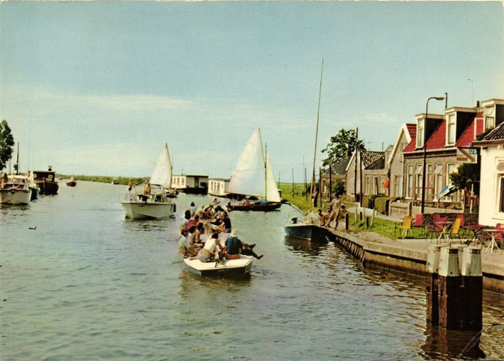 Groeten uit Echtenerbrug - dorpsgezicht woonark - 1976 gelop, Ophalen of Verzenden, Voor 1920, Gelopen, Noord-Brabant