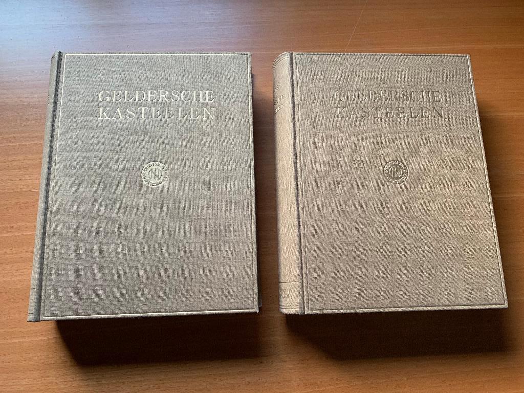 H.M. Werner Geldersche Kasteelen Deel I en Deel II, Boeken, Geschiedenis | Vaderland, Gelezen, 20e eeuw of later, Ophalen of Verzenden