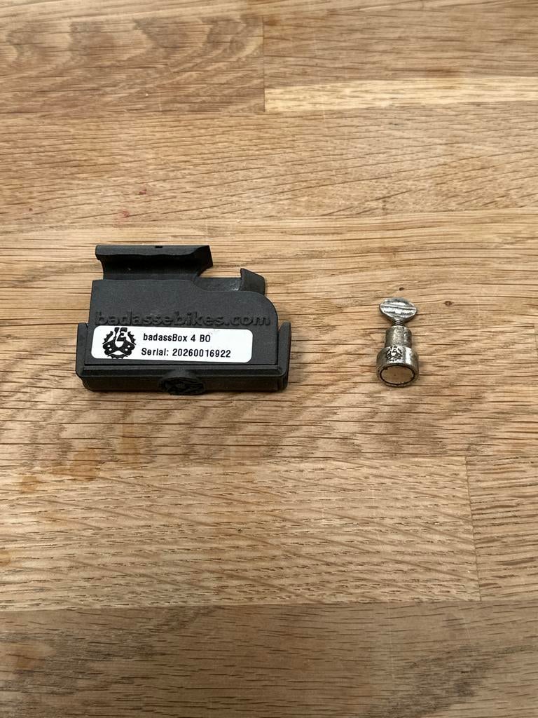 BadassBox 4 BO voor Bosch motoren e-bike, Fietsen en Brommers, Fietsaccessoires | Fietsaccu's, Gebruikt, Ophalen of Verzenden
