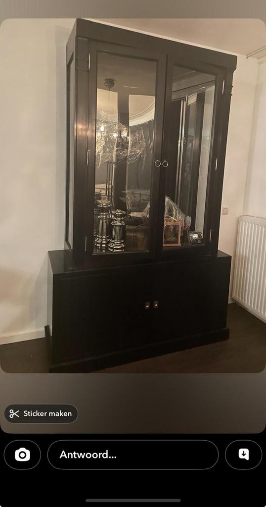 Zwarte vitrinekast GRATIS Hilversum, Ophalen, Gebruikt, 50 tot 100 cm, Glas