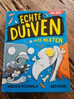 Andrew McDonald - Echte Duiven in de nesten, Fictie algemeen, Ophalen of Verzenden, Zo goed als nieuw, Andrew McDonald