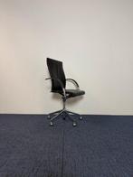 43 x Bureaustoel Ahrend 350, zwart leder, chroom frame