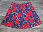 Zilch rok van zijde. Bloemen in rood en paars. L 40, Maat 38/40 (M), Ophalen of Verzenden, Zo goed als nieuw, Knielengte