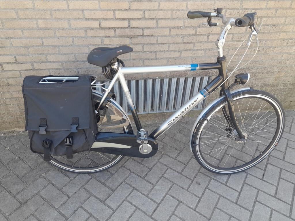 Zwaluw arroux nexus  v3, Fietsen en Brommers, Versnellingen, Zo goed als nieuw, 61 tot 65 cm, Trommelrem