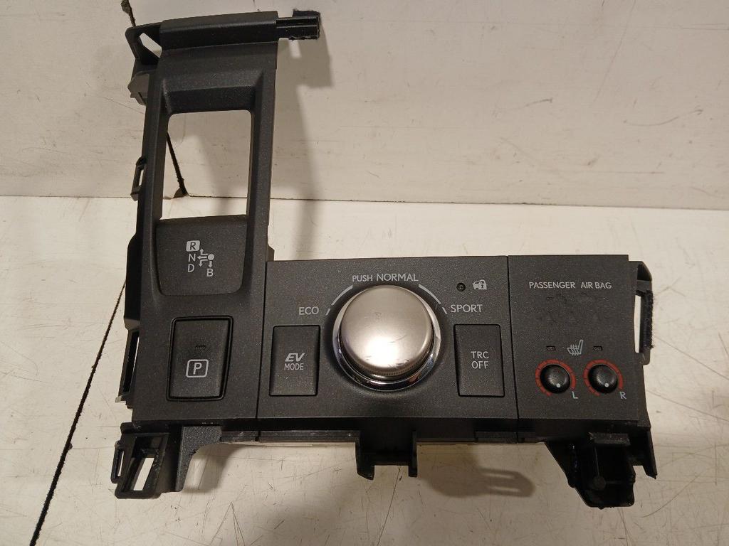 Schakelaar Lexus CT, Auto-onderdelen, Dashboard en Schakelaars, Lexus, Gebruikt, Herkomst onderdeel bekend, 12 maanden garantie