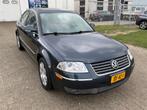 Volkswagen PASSAT Turbo 170 PK, Auto's, Volkswagen, Automaat, Gebruikt, Beige, Blauw