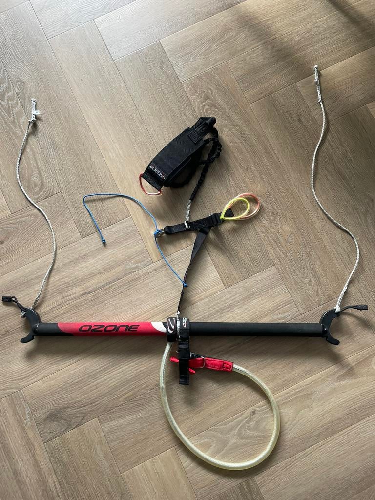 Ozone bar, Watersport en Boten, Kitesurfen, Gebruikt, Bar, Geen board, Ophalen of Verzenden