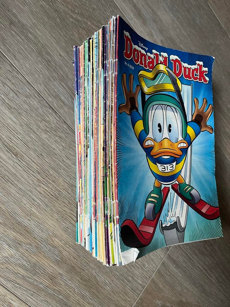 Donald Duck Jaargangen 2011-2020 (47 stuks), Meerdere stripboeken, Ophalen of Verzenden, Gelezen