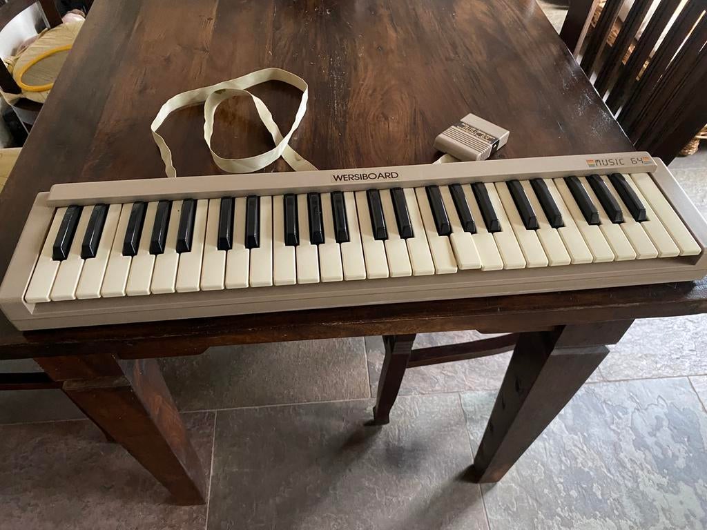 Retro Keyboard zie foto, Muziek en Instrumenten, Keyboards, Ophalen of Verzenden, Gebruikt, 61 toetsen, Overige merken