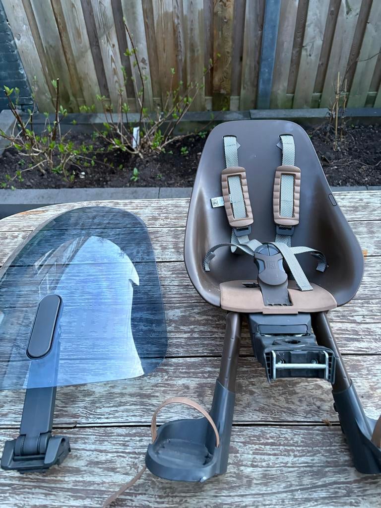 Bobike fietszitje met windscherm, Fietsen en Brommers, Fietsaccessoires | Fietsstoeltjes, Ophalen, Voorzitje, 0 t/m 13 kg, Gebruikt