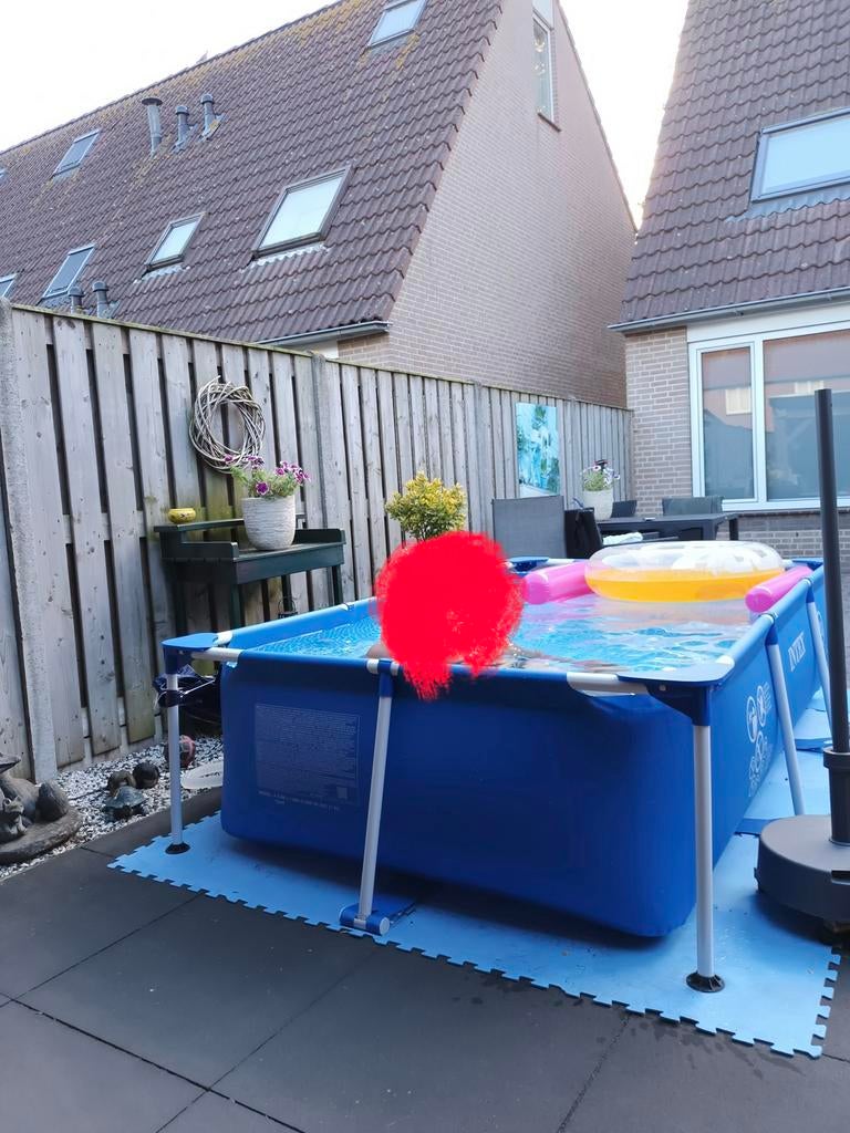 Intex zwembad izgs , 2.60 x 1.60 m., Ophalen, Zo goed als nieuw, Opzetzwembad, Rechthoekig