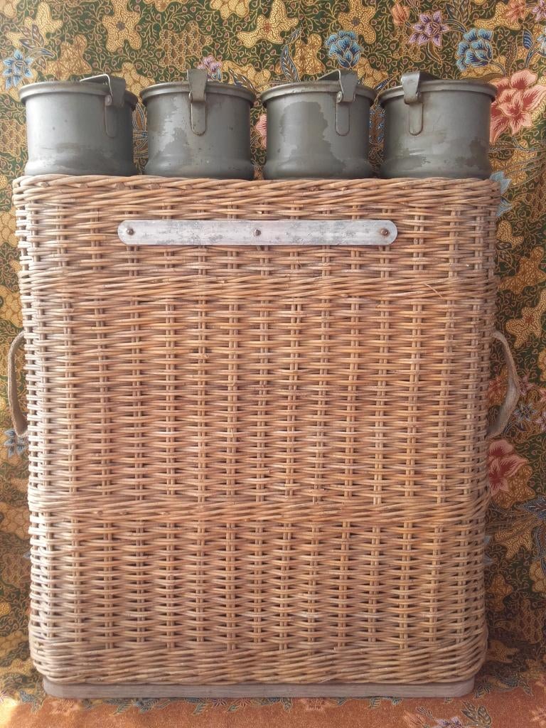 Mooie complete originele oude munitie drager uit Zwitserland, Ophalen of Verzenden