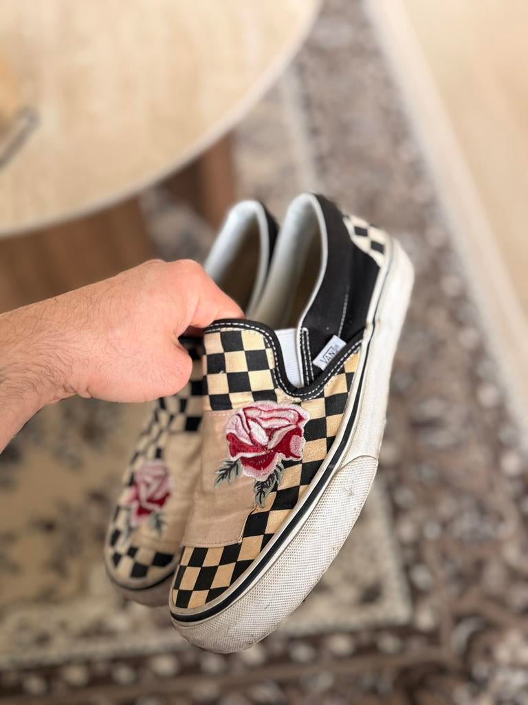 Vans Slip-Ons met roos, maat 40, Kleding | Dames, Schoenen, Ophalen of Verzenden, Gedragen, Zwart, Instappers